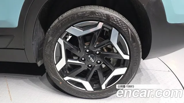 Kia Seltos Бензин 1.6 турбо 2WD — Фото автомобиля 5