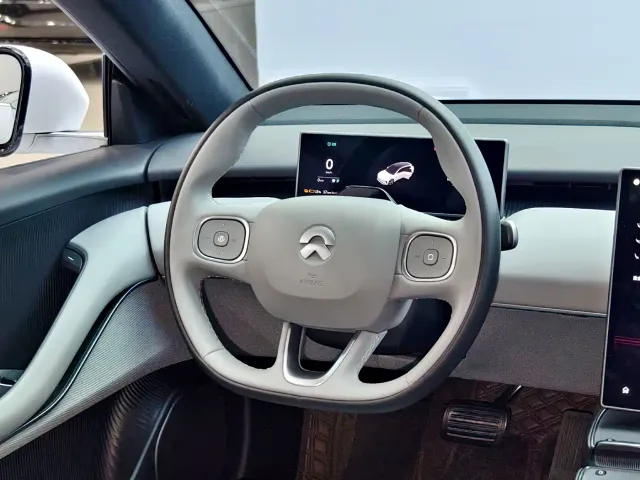 Nio ET5 Touring — Фото автомобиля 13