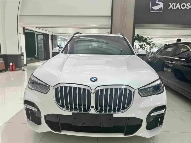 BMW X5 — Фото автомобиля 2