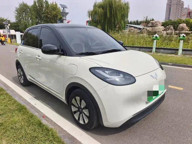 Wuling Bingo — Фото автомобиля 3