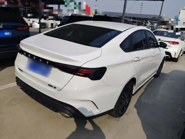 Geely Binrui — Фото автомобиля 6
