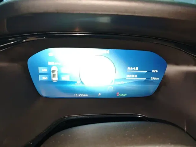 Chevrolet Menlo — Фото автомобиля 11