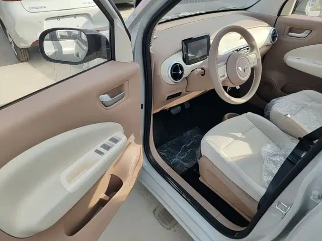 Wuling Hongguang Mini EV — Фото автомобиля 15