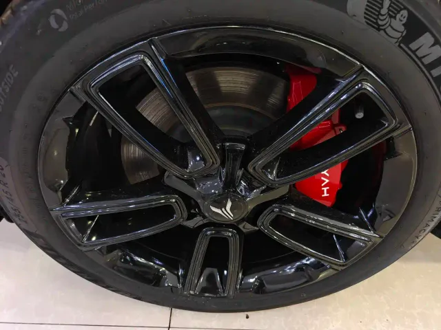 Voyah Auto VOYAH FREE 2025 318 318km RWD Touring Edition — Фото автомобиля 5