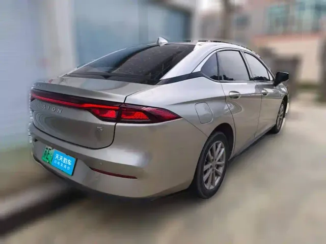 GAC Aion S — Фото автомобиля 2