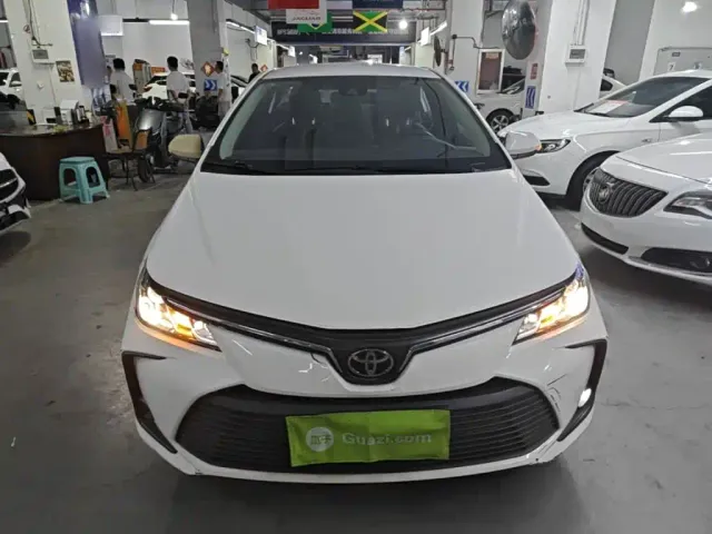 Toyota Corolla — Фото автомобиля 2