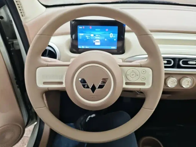 Wuling Hongguang Mini EV — Фото автомобиля 10