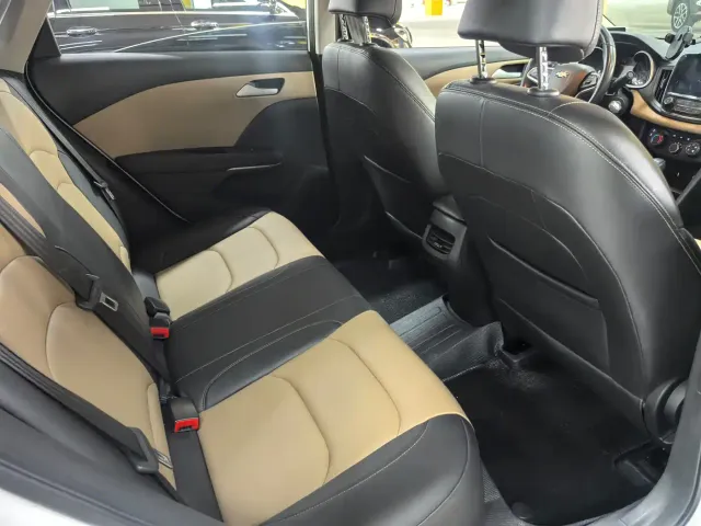 Chevrolet Monza — Фото автомобиля 11