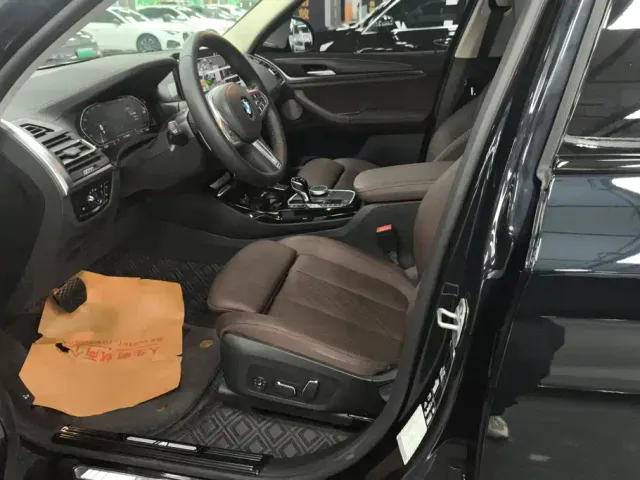 BMW X3 — Фото автомобиля 9