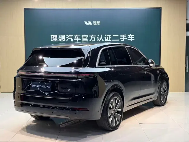Li Auto L7 — Фото автомобиля 3
