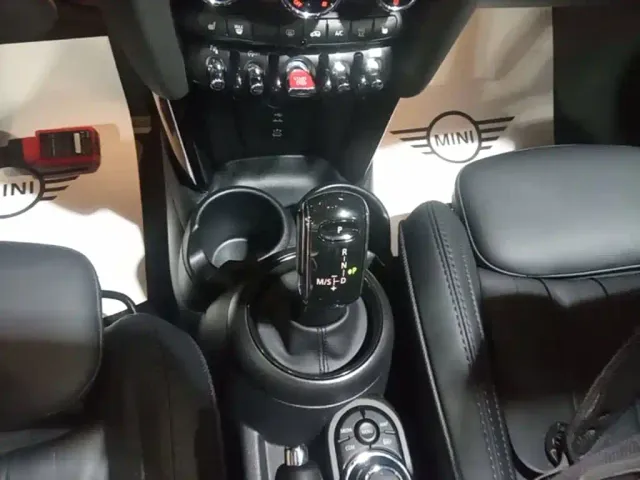 MINI Hatch — Фото автомобиля 13