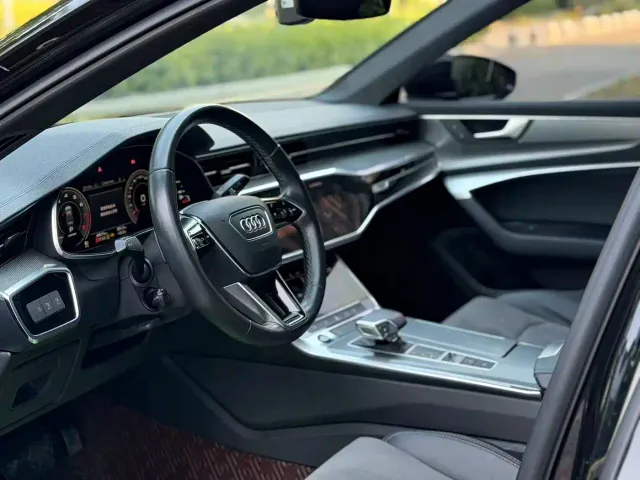 Audi A6L — Фото автомобиля 21