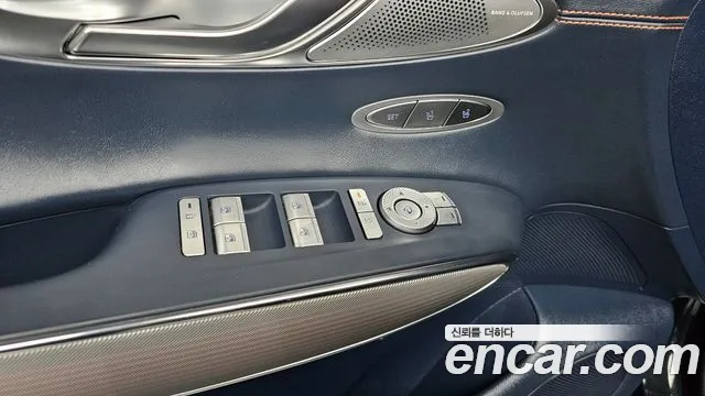 Genesis GV70 — Фото автомобиля 29
