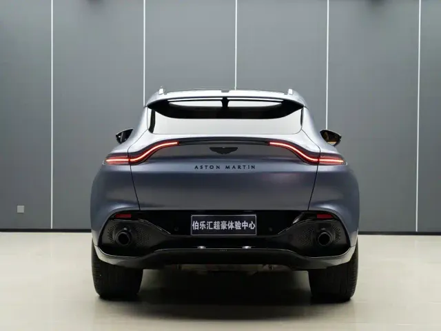 Aston Martin DBX — Фото автомобиля 6