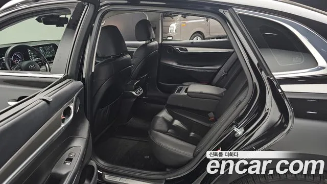 Hyundai Grandeur Exclusive — Фото автомобиля 12