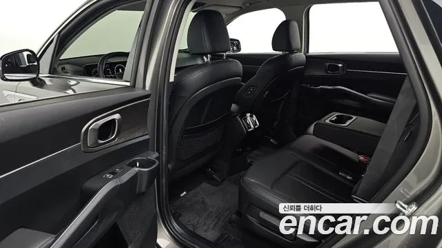 Kia Sorento Новый Sorento 4 поколение Бензин 2.5T 2WD — Фото автомобиля 12
