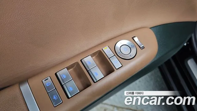 Hyundai Grandeur GN7 — Фото автомобиля 23
