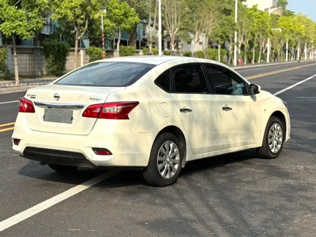 Nissan Sylphy — Фото автомобиля 9