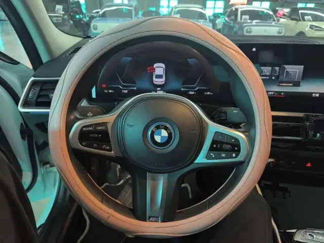 BMW i3 — Фото автомобиля 10