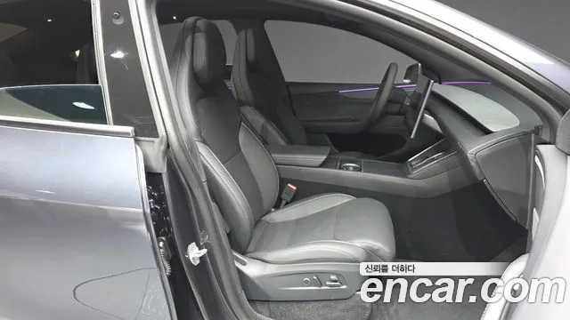 Tesla Model Y — Фото автомобиля 9