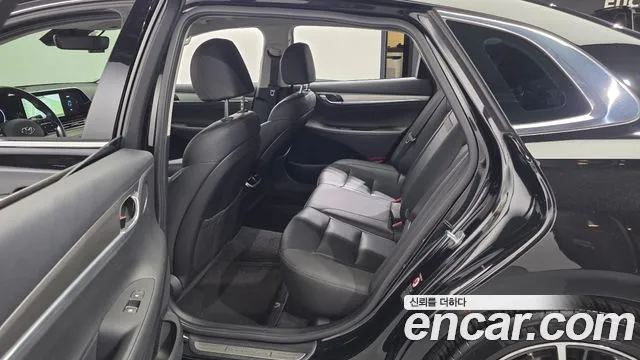 Hyundai Grandeur Новый Grandeur IG — Фото автомобиля 11