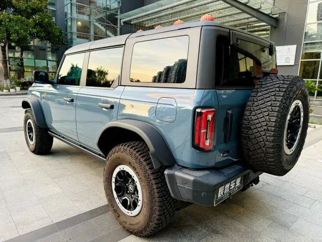 Ford Bronco — Фото автомобиля 8