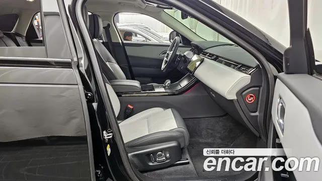 Land Rover Range Rover Velar Range Rover Velar 3.0 P400 Dynamic HSE — Фото автомобиля 11