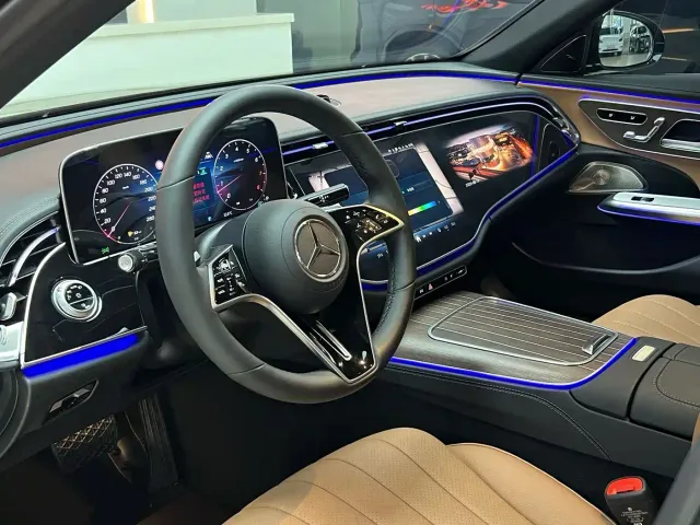 Mercedes-Benz E-Class — Фото автомобиля 8