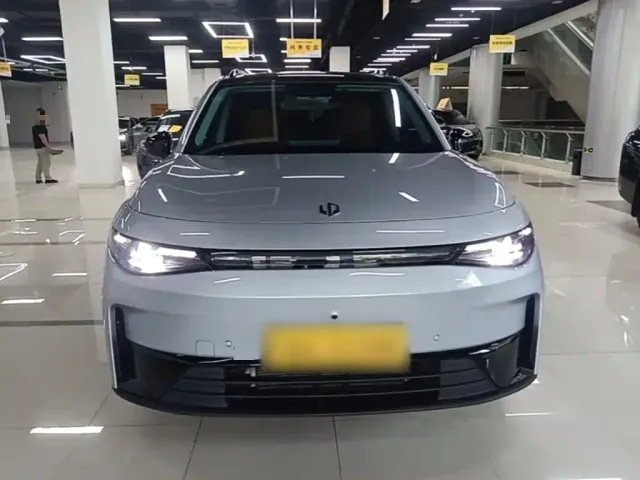 Leapmotor C16 — Фото автомобиля 2