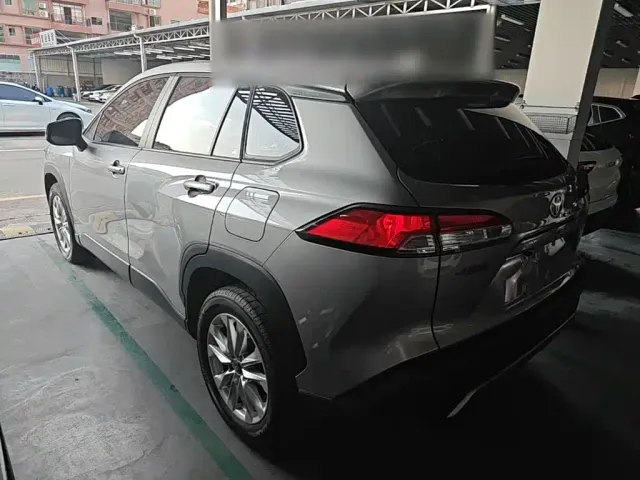 Toyota Corolla Cross — Фото автомобиля 4