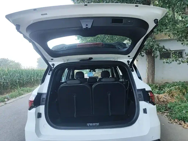 Geely Haoyue L — Фото автомобиля 18
