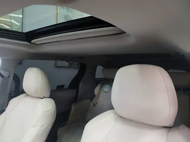 Toyota Granvia — Фото автомобиля 17