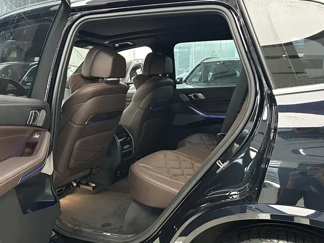 BMW X5 — Фото автомобиля 8