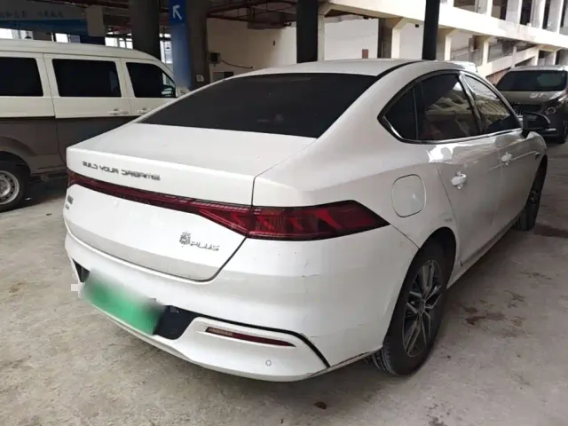 BYD Qin PLUS 2021 DM-i 55KM Flagship — Фото автомобиля 6