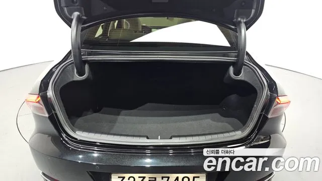 Hyundai Grandeur Новый Grandeur IG — Фото автомобиля 17