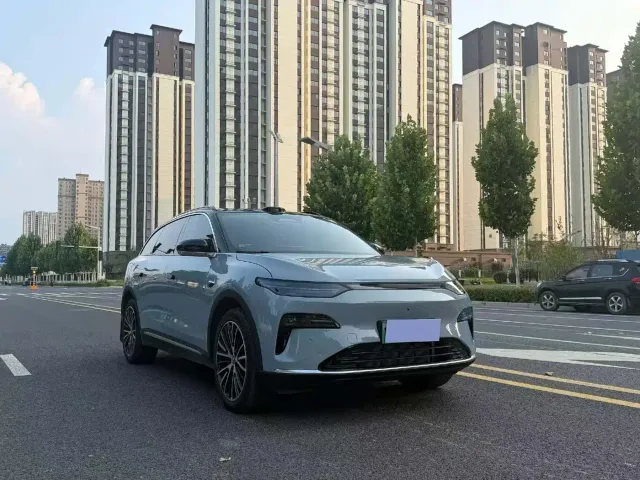 Leapmotor C11 — Фото автомобиля 3