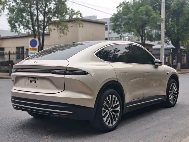 Nio EC6 — Фото автомобиля 11