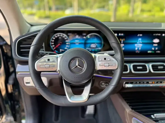 Mercedes-Benz GLS-Class — Фото автомобиля 10