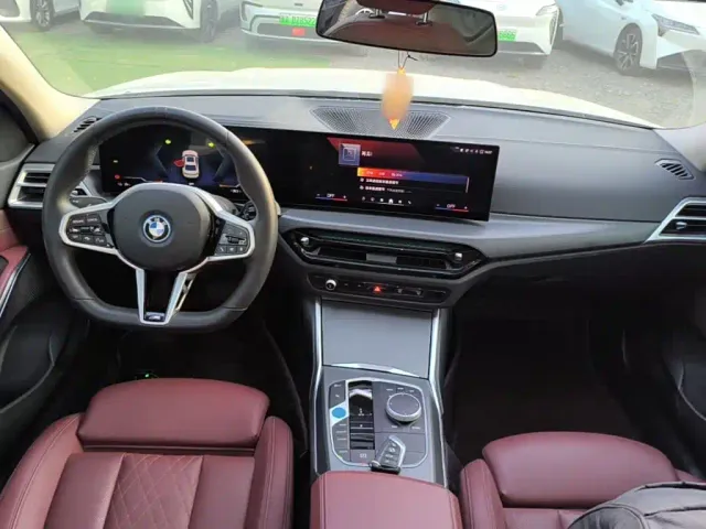 BMW i3 — Фото автомобиля 9