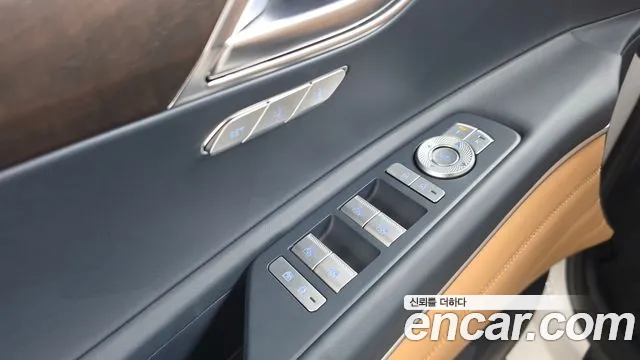 Genesis GV80 — Фото автомобиля 27