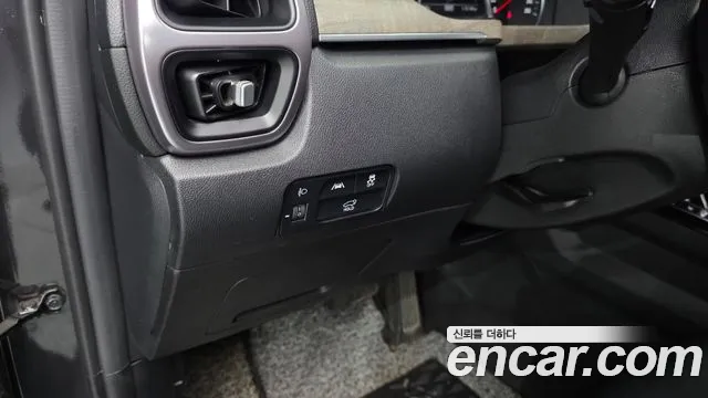 Kia Sorento Sorento 4-е поколение Дизель 2.2 4WD — Фото автомобиля 16