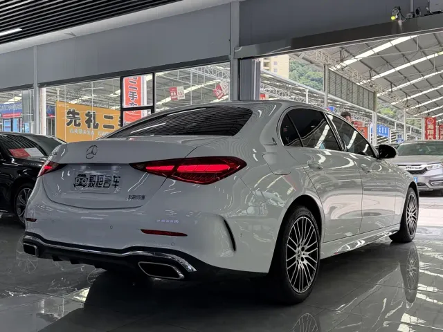 Mercedes-Benz C-Class — Фото автомобиля 9
