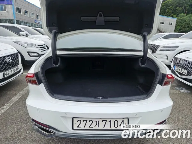 Hyundai Grandeur Grandeur (New) — Фото автомобиля 15