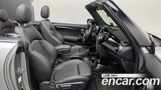 MINI Cooper Convertible — Фото автомобиля 16