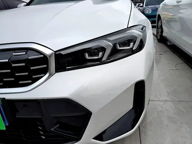 BMW 3 Series — Фото автомобиля 23