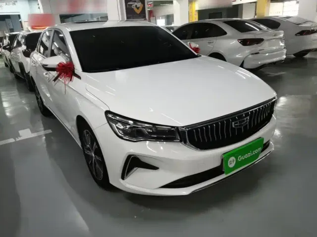 Geely Emgrand — Фото автомобиля 3