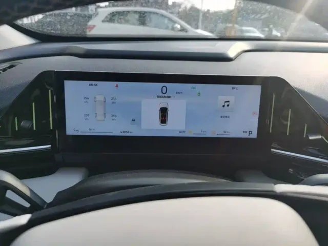 Geely Galaxy L6 — Фото автомобиля 11