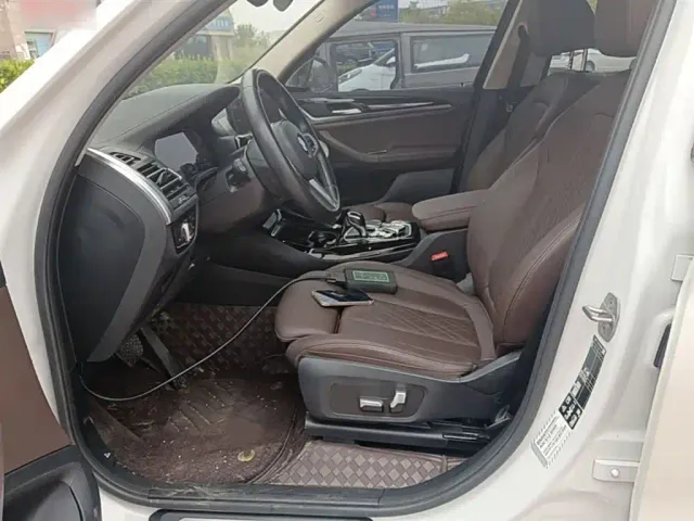 BMW X3 — Фото автомобиля 14