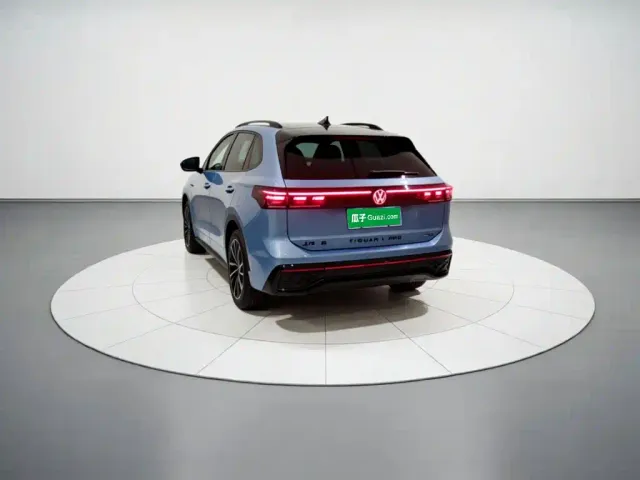 Volkswagen Tiguan L — Фото автомобиля 5