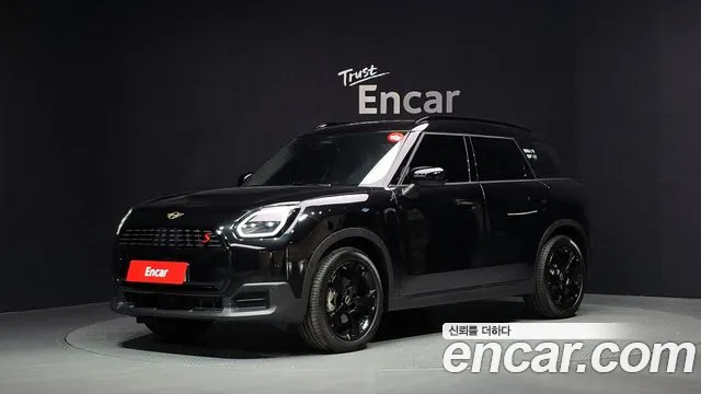 Фотография автомобиля — MINI Countryman 3rd Gen